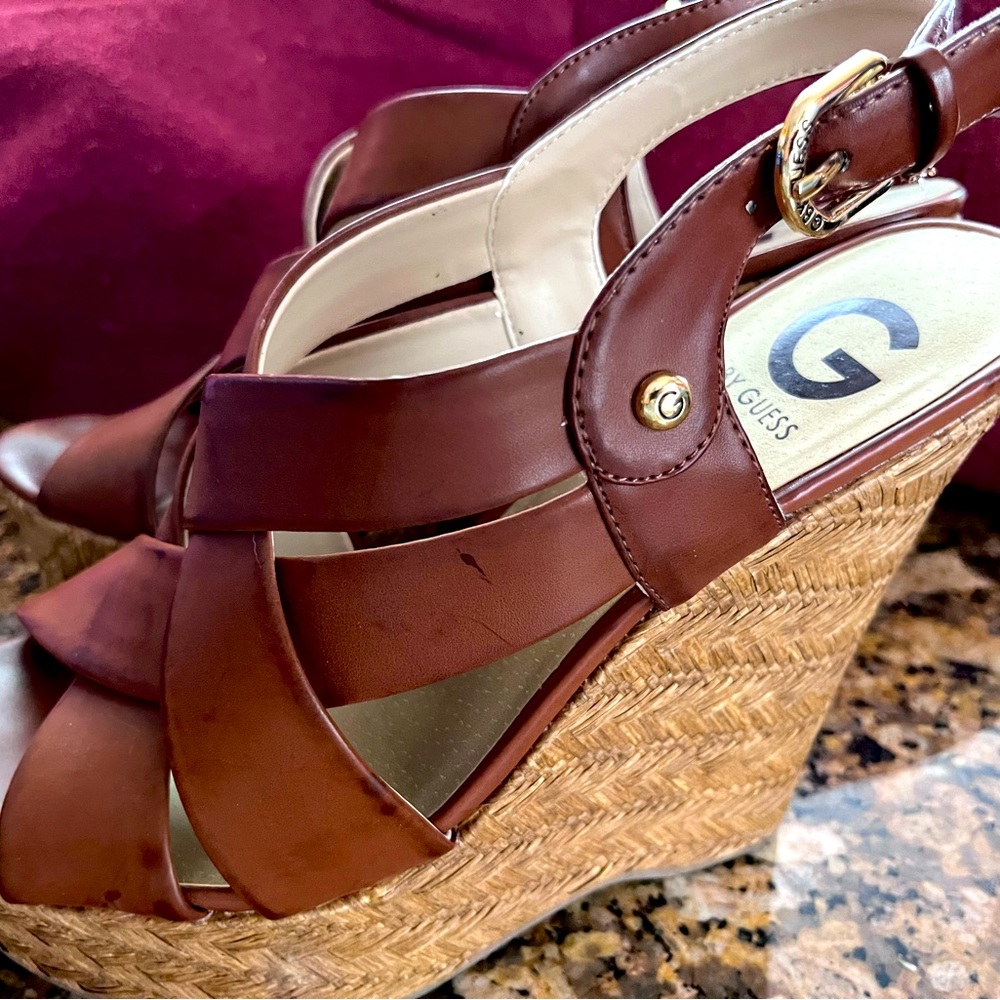 Guess wedge sandals